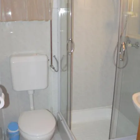 Napsugár Apartman *